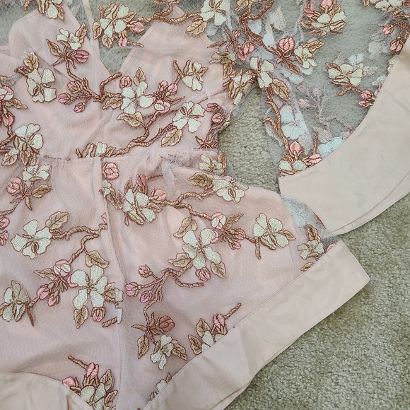 Alice accall Jumpsuit - Picture 2 of 4